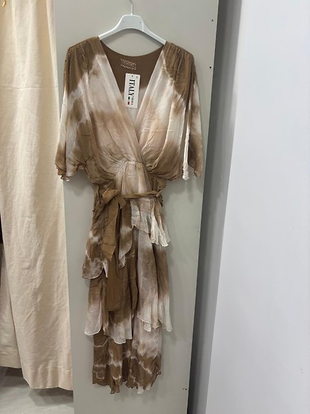 Batik desen kat kat ipek elbise kahve